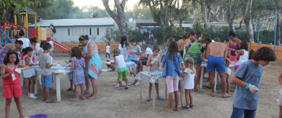 Θαλαττόπαιδα