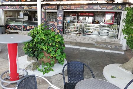 Snack bar